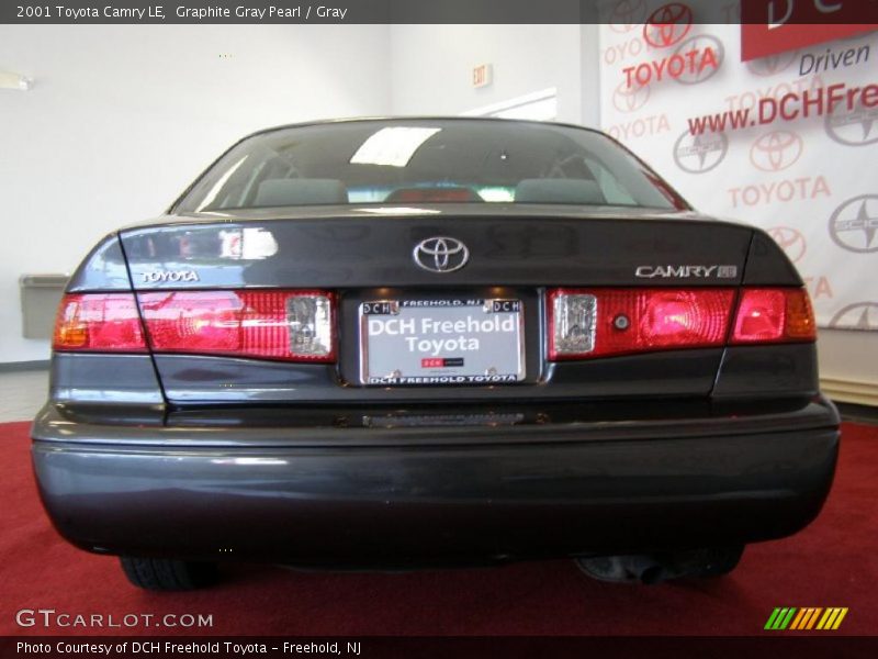 Graphite Gray Pearl / Gray 2001 Toyota Camry LE