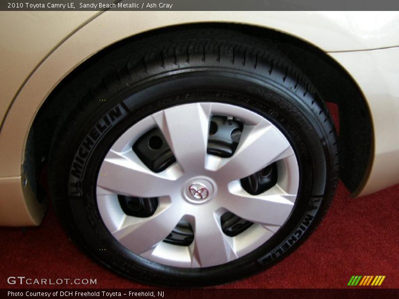 Sandy Beach Metallic / Ash Gray 2010 Toyota Camry LE