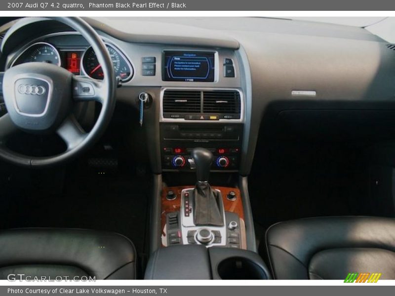 Phantom Black Pearl Effect / Black 2007 Audi Q7 4.2 quattro