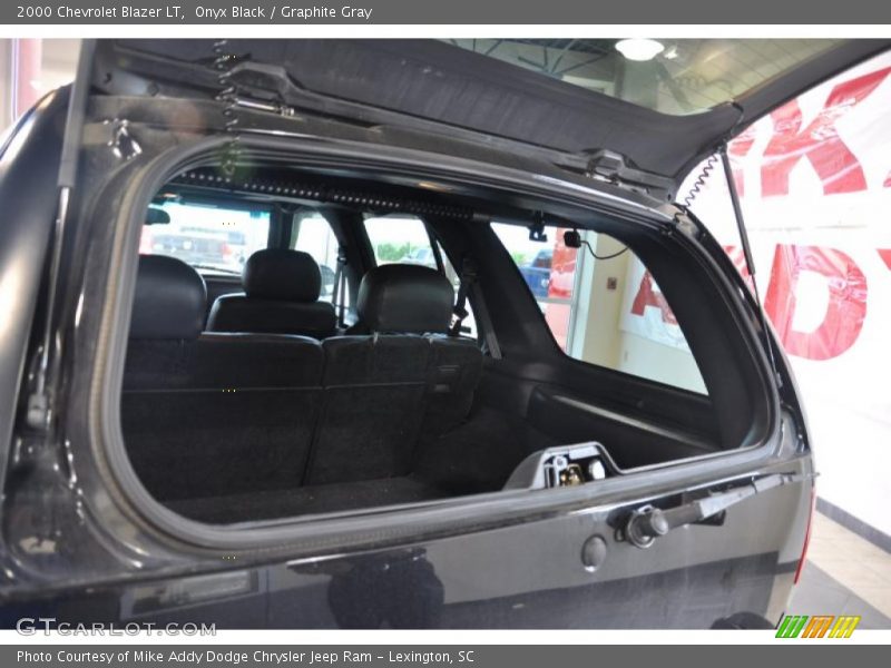 Onyx Black / Graphite Gray 2000 Chevrolet Blazer LT