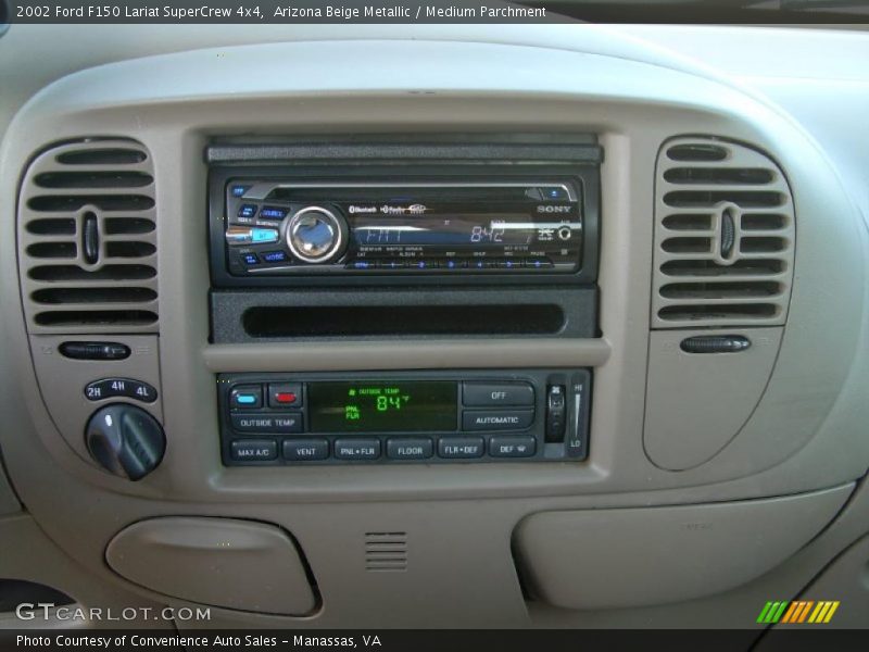 Arizona Beige Metallic / Medium Parchment 2002 Ford F150 Lariat SuperCrew 4x4