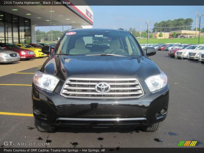 Black / Sand Beige 2010 Toyota Highlander
