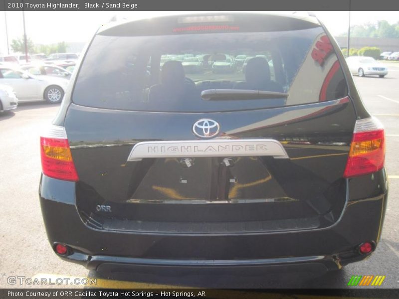 Black / Sand Beige 2010 Toyota Highlander