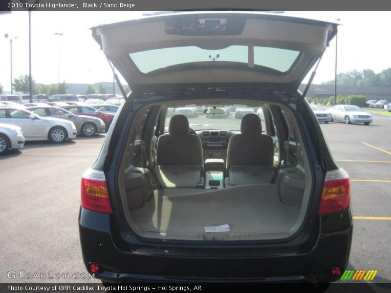 Black / Sand Beige 2010 Toyota Highlander