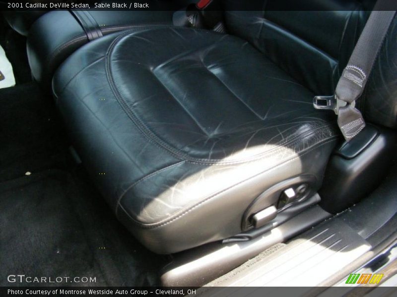 Sable Black / Black 2001 Cadillac DeVille Sedan