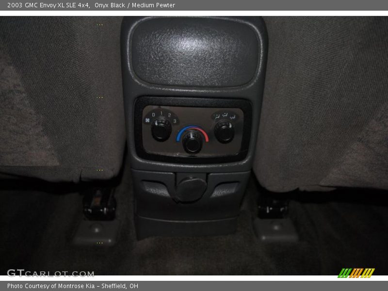 Onyx Black / Medium Pewter 2003 GMC Envoy XL SLE 4x4