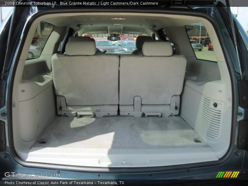 Blue Granite Metallic / Light Cashmere/Dark Cashmere 2009 Chevrolet Suburban LT