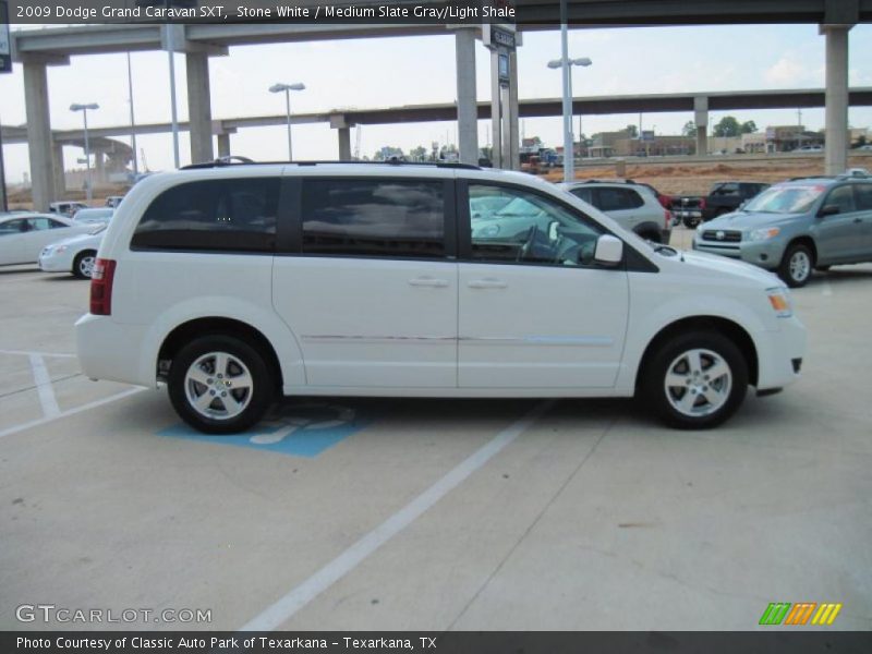 Stone White / Medium Slate Gray/Light Shale 2009 Dodge Grand Caravan SXT