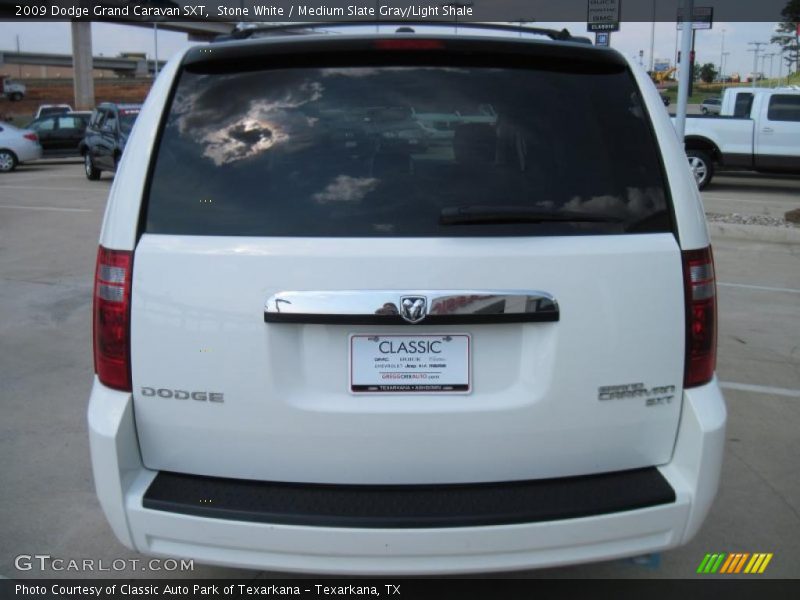 Stone White / Medium Slate Gray/Light Shale 2009 Dodge Grand Caravan SXT