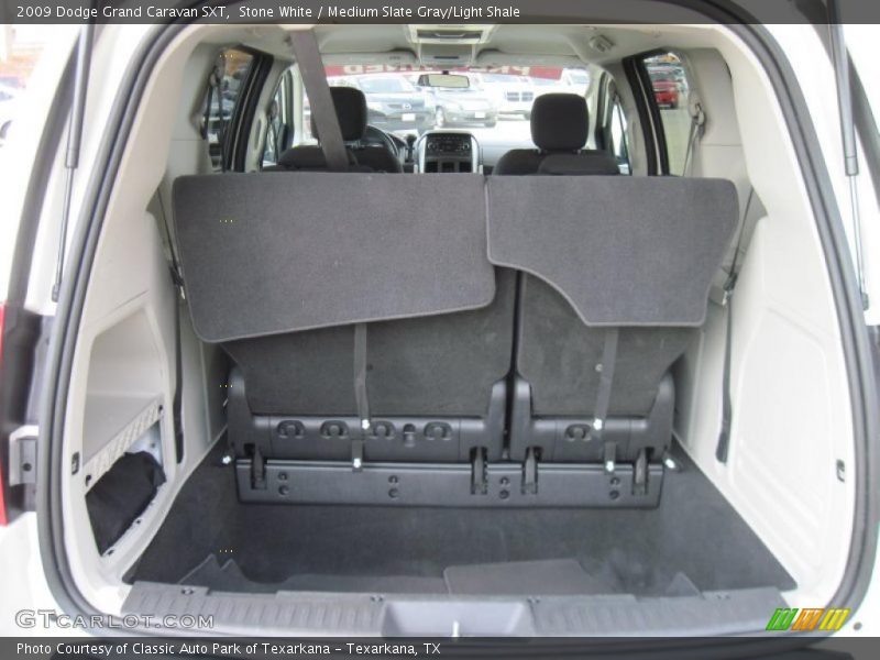 Stone White / Medium Slate Gray/Light Shale 2009 Dodge Grand Caravan SXT