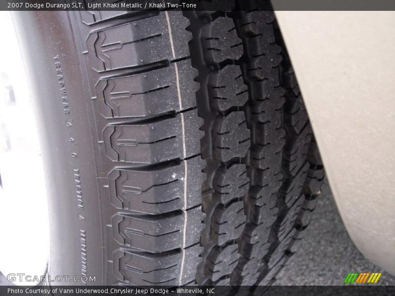 Light Khaki Metallic / Khaki Two-Tone 2007 Dodge Durango SLT