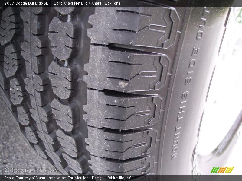 Light Khaki Metallic / Khaki Two-Tone 2007 Dodge Durango SLT