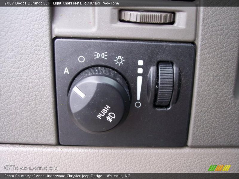 Light Khaki Metallic / Khaki Two-Tone 2007 Dodge Durango SLT