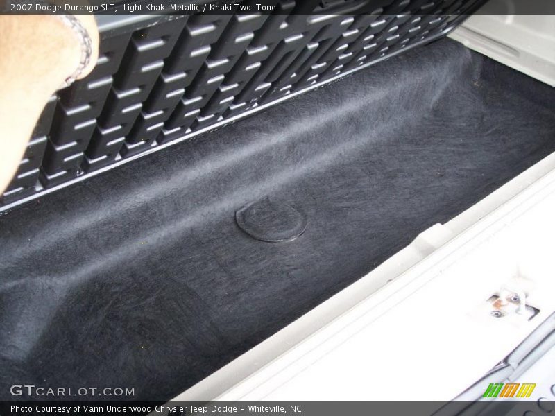 Light Khaki Metallic / Khaki Two-Tone 2007 Dodge Durango SLT