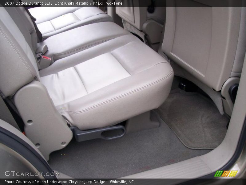 Light Khaki Metallic / Khaki Two-Tone 2007 Dodge Durango SLT