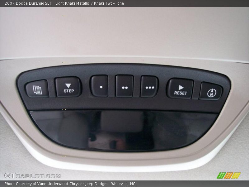 Light Khaki Metallic / Khaki Two-Tone 2007 Dodge Durango SLT