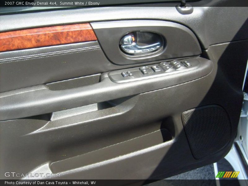 Summit White / Ebony 2007 GMC Envoy Denali 4x4