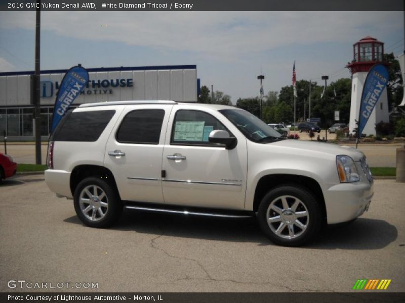 White Diamond Tricoat / Ebony 2010 GMC Yukon Denali AWD