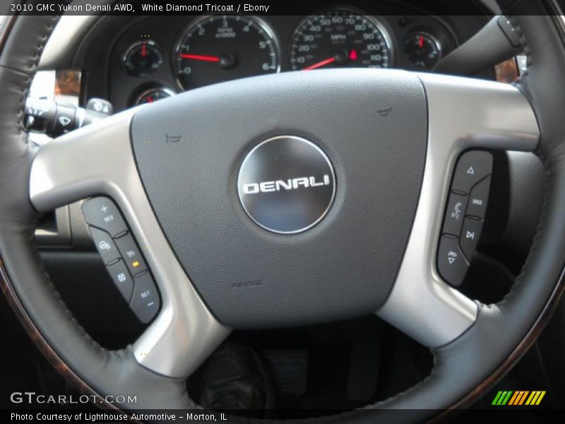 White Diamond Tricoat / Ebony 2010 GMC Yukon Denali AWD