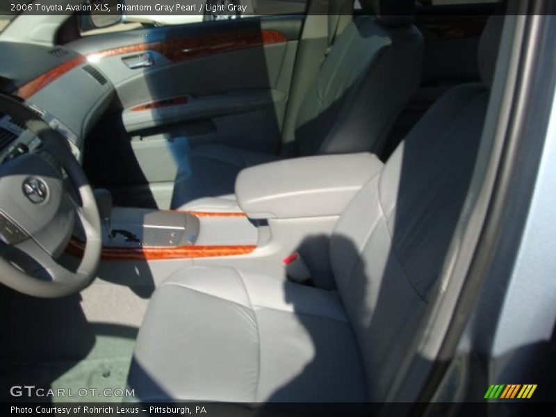 Phantom Gray Pearl / Light Gray 2006 Toyota Avalon XLS