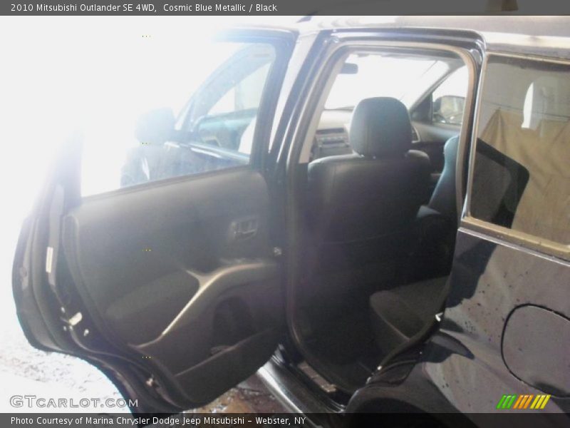 Cosmic Blue Metallic / Black 2010 Mitsubishi Outlander SE 4WD