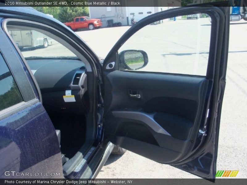 Cosmic Blue Metallic / Black 2010 Mitsubishi Outlander SE 4WD
