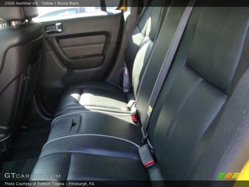 Yellow / Ebony Black 2006 Hummer H3