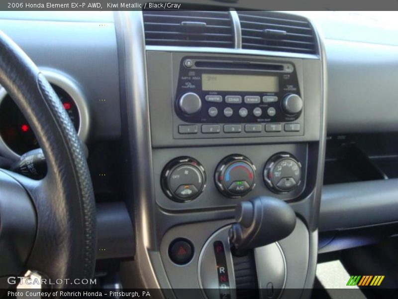 Kiwi Metallic / Black/Gray 2006 Honda Element EX-P AWD