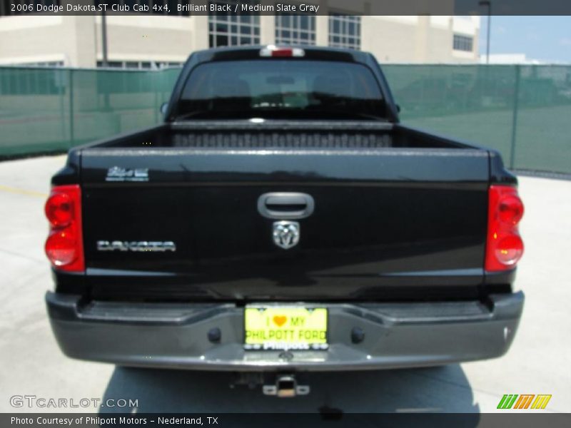 Brilliant Black / Medium Slate Gray 2006 Dodge Dakota ST Club Cab 4x4