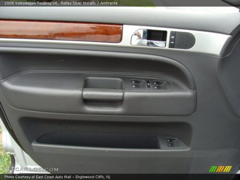 Reflex Silver Metallic / Anthracite 2006 Volkswagen Touareg V6
