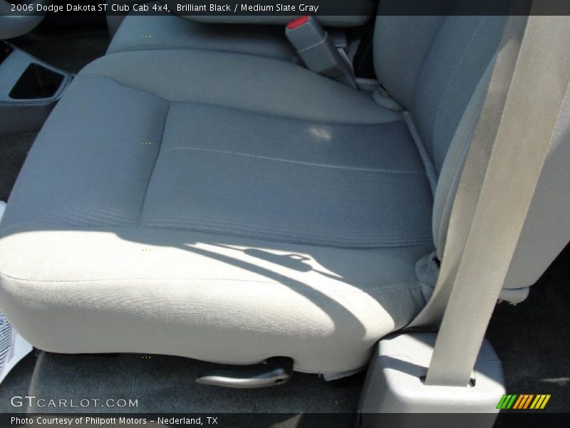 Brilliant Black / Medium Slate Gray 2006 Dodge Dakota ST Club Cab 4x4