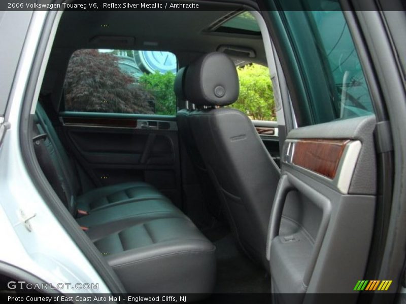 Reflex Silver Metallic / Anthracite 2006 Volkswagen Touareg V6