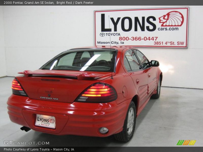 Bright Red / Dark Pewter 2000 Pontiac Grand Am SE Sedan