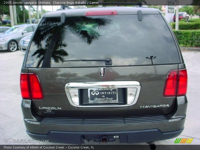 Charcoal Beige Metallic / Camel 2005 Lincoln Navigator Ultimate