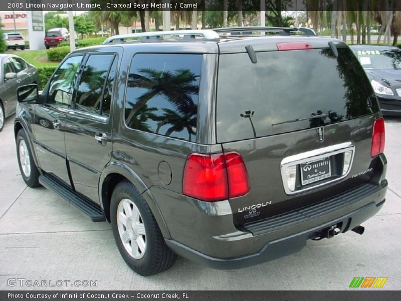 Charcoal Beige Metallic / Camel 2005 Lincoln Navigator Ultimate