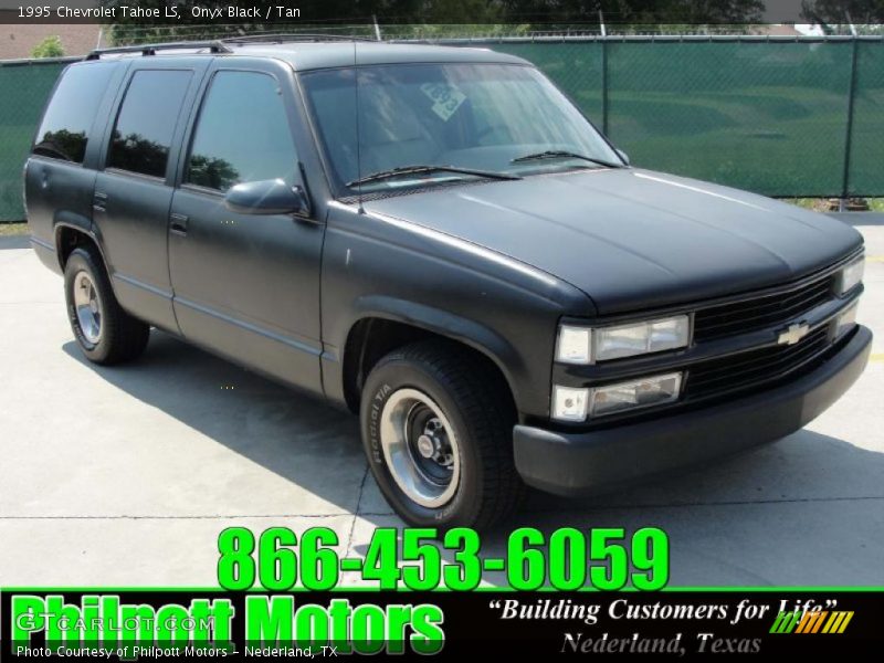 Onyx Black / Tan 1995 Chevrolet Tahoe LS