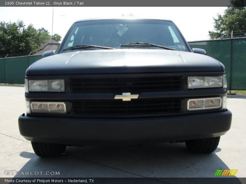 Onyx Black / Tan 1995 Chevrolet Tahoe LS