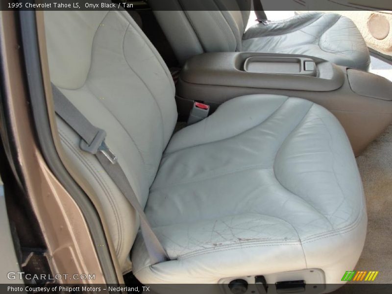 Onyx Black / Tan 1995 Chevrolet Tahoe LS