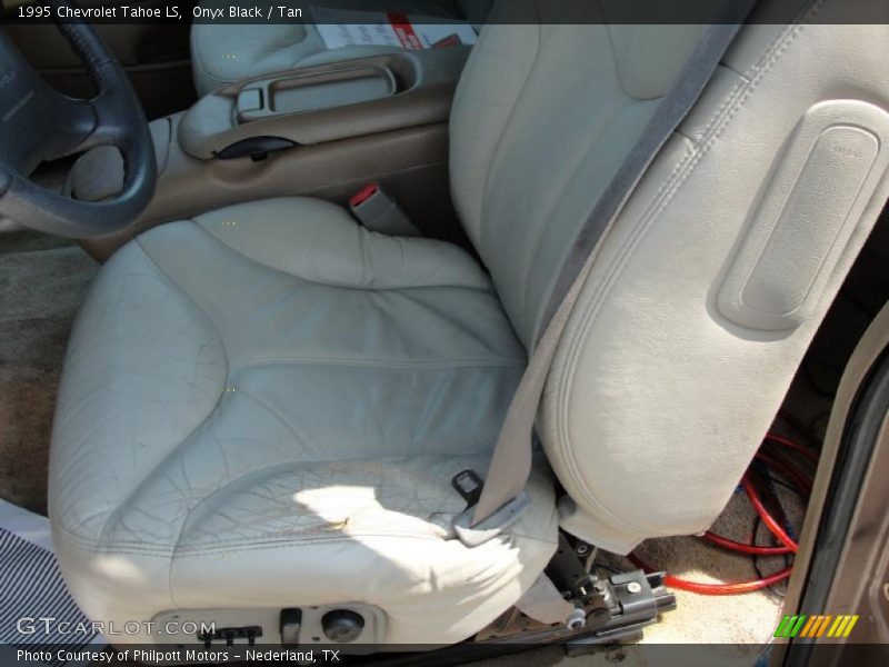 Onyx Black / Tan 1995 Chevrolet Tahoe LS