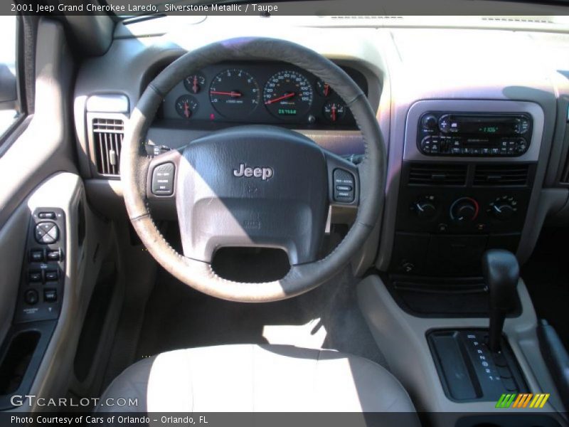 Silverstone Metallic / Taupe 2001 Jeep Grand Cherokee Laredo