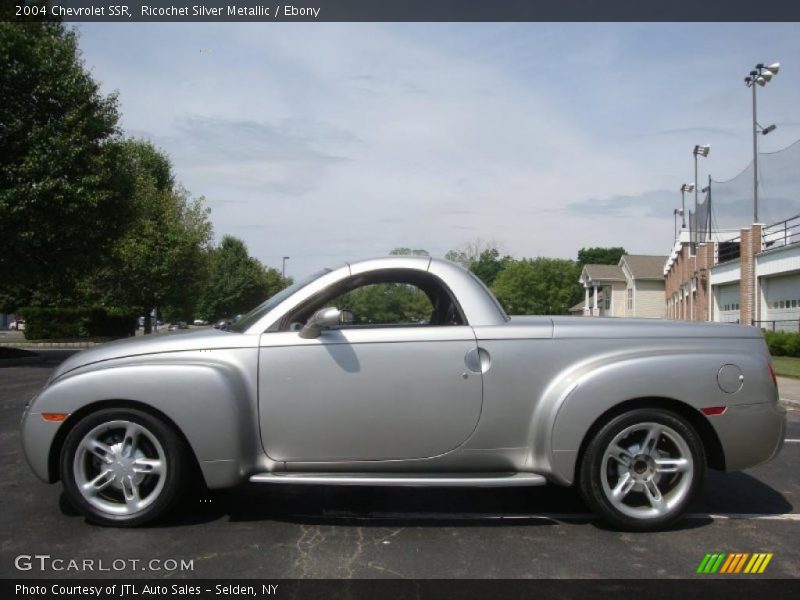 Ricochet Silver Metallic / Ebony 2004 Chevrolet SSR