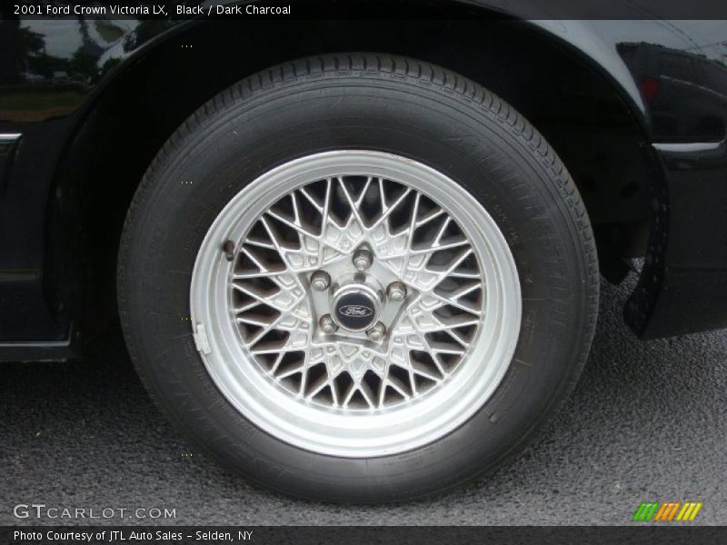 Black / Dark Charcoal 2001 Ford Crown Victoria LX