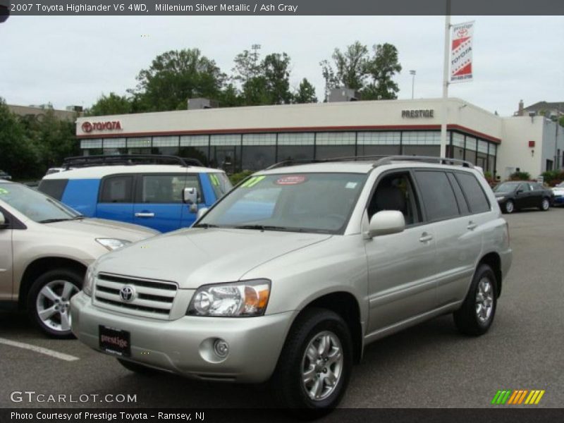 Millenium Silver Metallic / Ash Gray 2007 Toyota Highlander V6 4WD