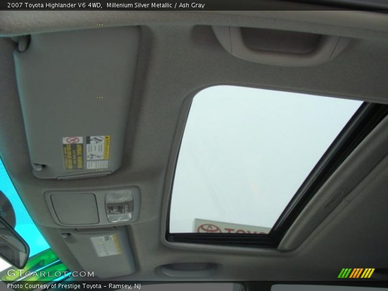Millenium Silver Metallic / Ash Gray 2007 Toyota Highlander V6 4WD