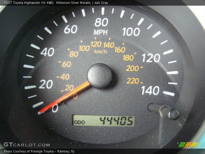 Millenium Silver Metallic / Ash Gray 2007 Toyota Highlander V6 4WD