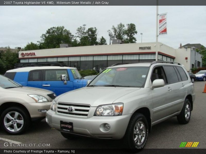 Millenium Silver Metallic / Ash Gray 2007 Toyota Highlander V6 4WD