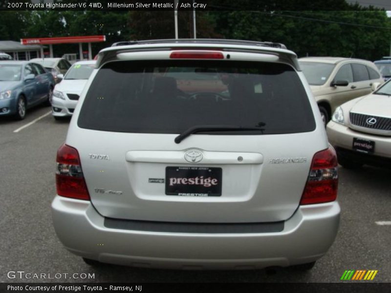 Millenium Silver Metallic / Ash Gray 2007 Toyota Highlander V6 4WD