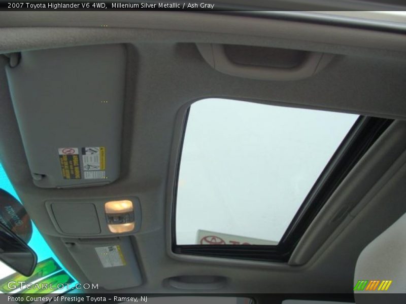 Millenium Silver Metallic / Ash Gray 2007 Toyota Highlander V6 4WD