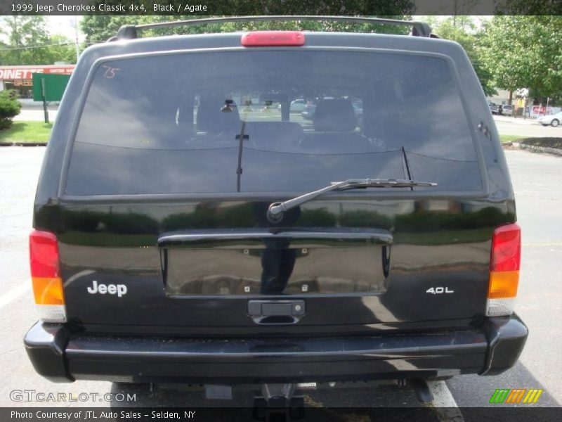 Black / Agate 1999 Jeep Cherokee Classic 4x4
