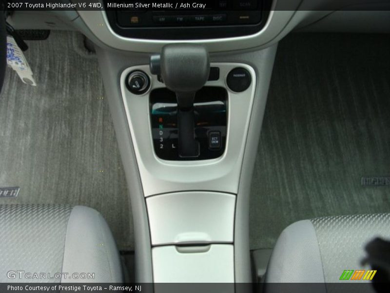 Millenium Silver Metallic / Ash Gray 2007 Toyota Highlander V6 4WD